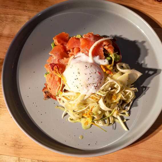 Fennel salad and egg 69 at Sïmone restaurant de Quartier